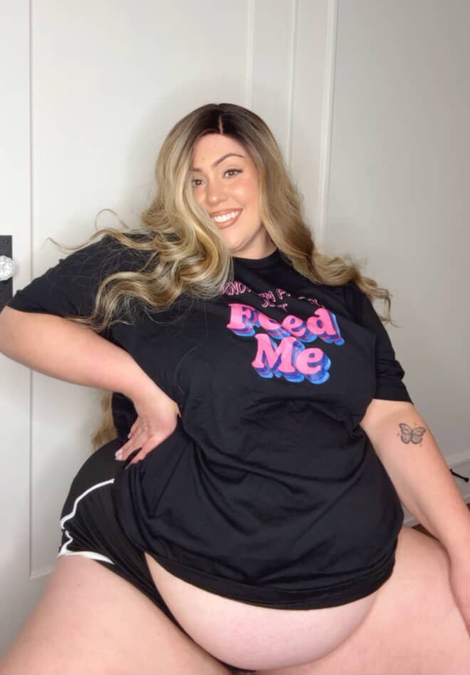 I Know I’m Pretty Just Feed Me Shirt – A Curvy Twist on the Classic “Feed Me and Tell Me I’m Pretty” tee