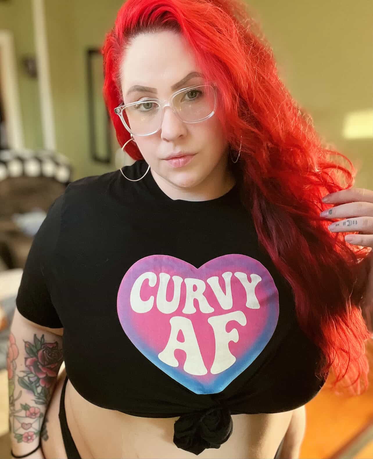 Curvy AF T-Shirt – Bold Plus Size Pride Tee | Body Positive Apparel for Fat Babes & Curve Lovers | Size Inclusive Tee to 5XL